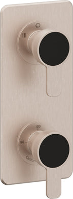 California Faucets Capitola StyleTherm Vista con Control de Tres Salidas y Paro - Placa Quad - Níquel Satinado