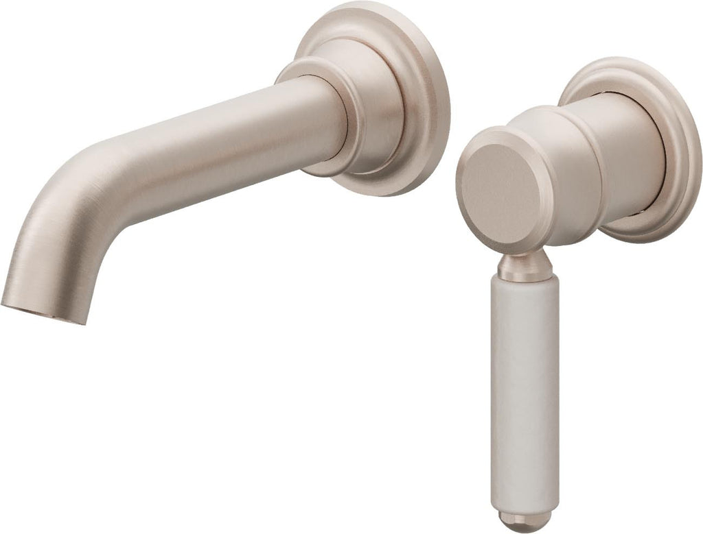 California Faucets Del Mar Llave de Lavabo de Pared de Una Llave - Manija de Porcelana Blanca - Níquel Satinado