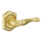 Baldwin Hardware Juego de Entrada con Llave 5237 — Manija Bethpage con Roseta Bethpage — Latón satinado café