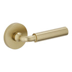 Baldwin Hardware Manija L031 Curved Gramercy con Roseta 5046 — Latón satinado Lifetime — Paso