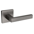 Baldwin Hardware Manija L023 con Roseta R017 — Níquel grafito Lifetime — Paso