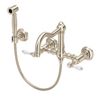 Rohl Acqui Mezcladora de Cocina Tipo Puente de Pared con Aspersor Lateral y Surtidor de Columna - Palanca de Porcelana Blanca - Níquel Satinado