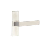 Níquel Satinado · 1-1/2"x5" Rosette