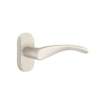 Níquel Satinado · 1-1/2" x3" Oval Rosette