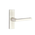Níquel Satinado · 1-1/2"x5" Rosette