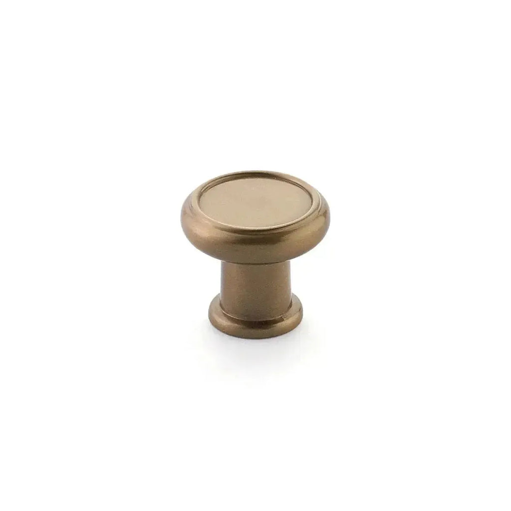 Schaub Perilla Steamworks Distressed Redonda, 1-1/4" diám.