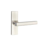 Níquel Satinado · 1-1/2"x5" Rosette