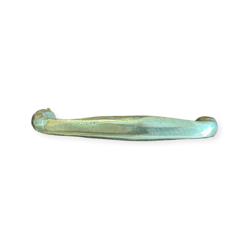jaladera manija de bronce sencilla dorada