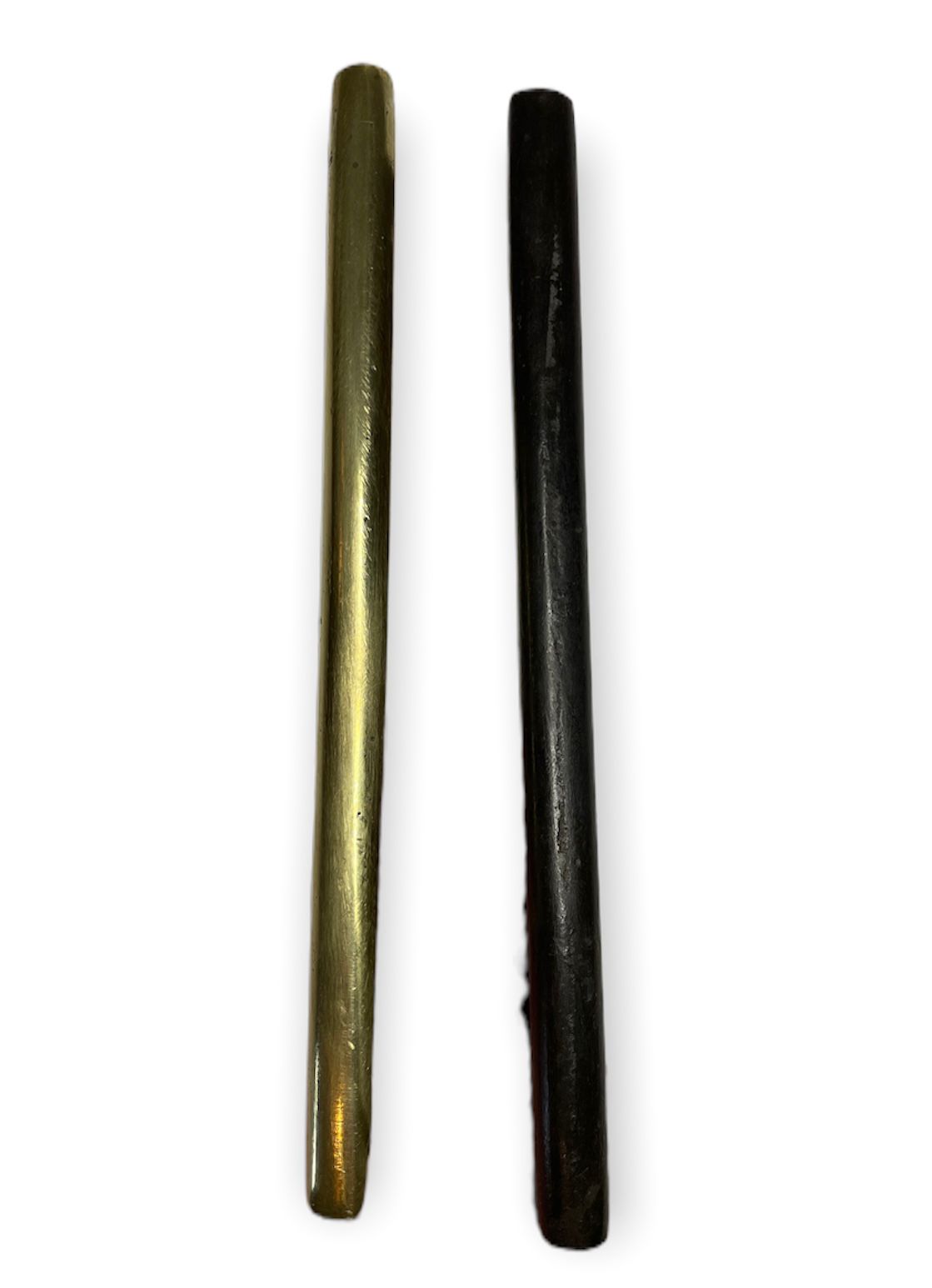 Jaladera en tira de bronce