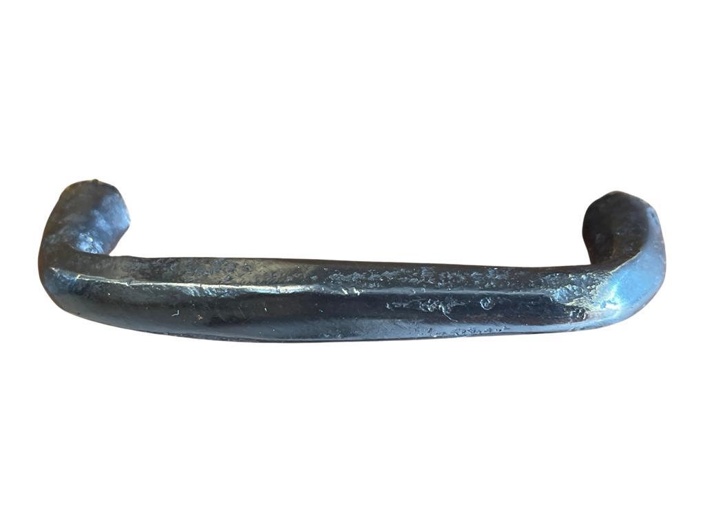 jaladera manija de bronce sencilla negro