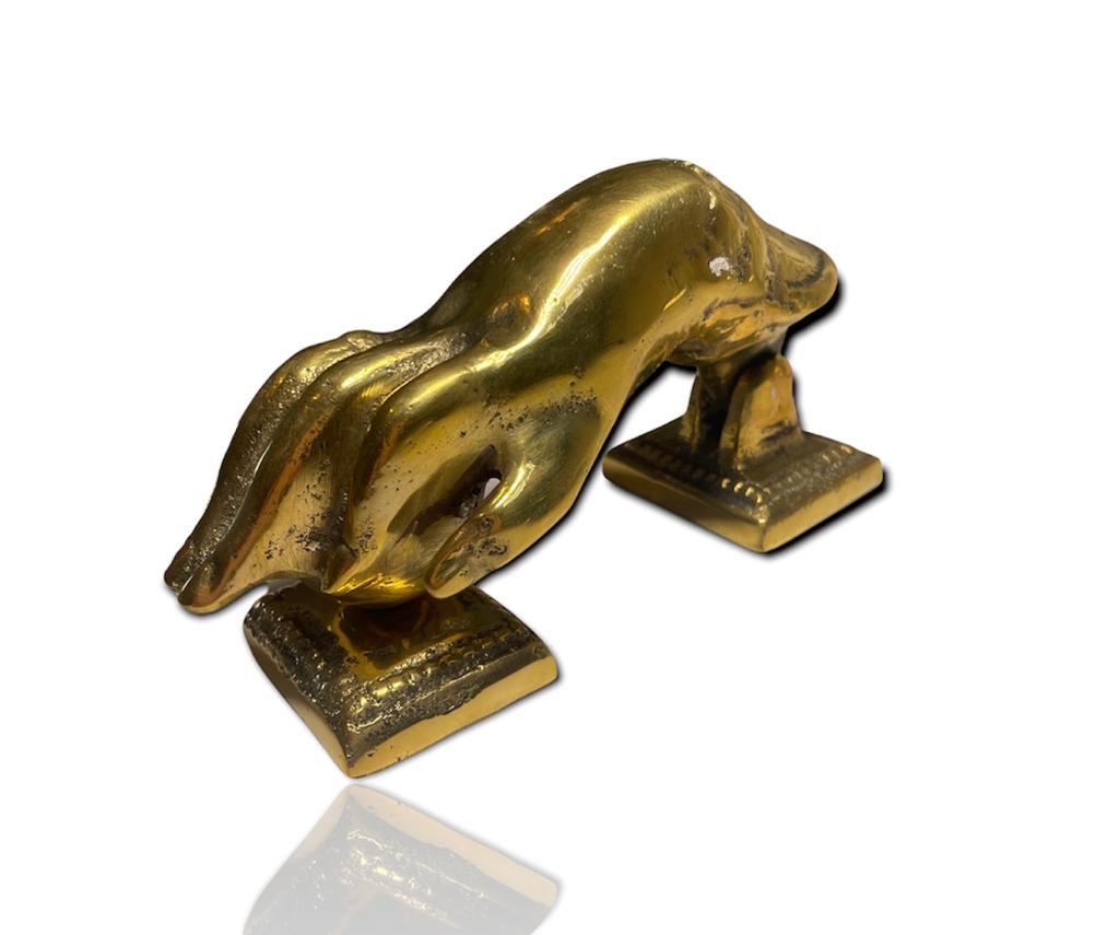 Tocador de puerta mano en bronce