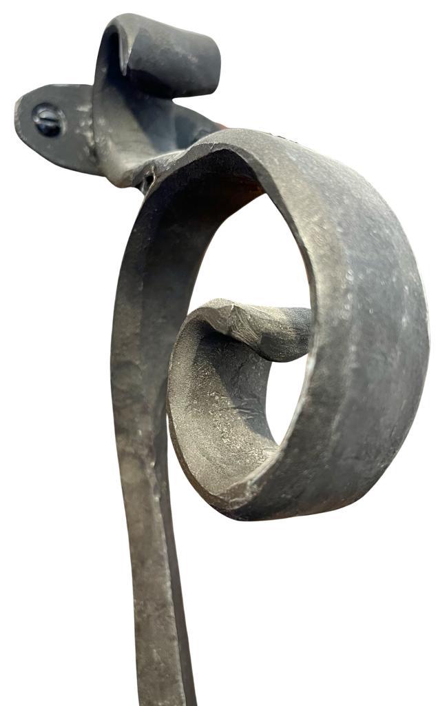Jaladera de hierro forjado bordes espirales